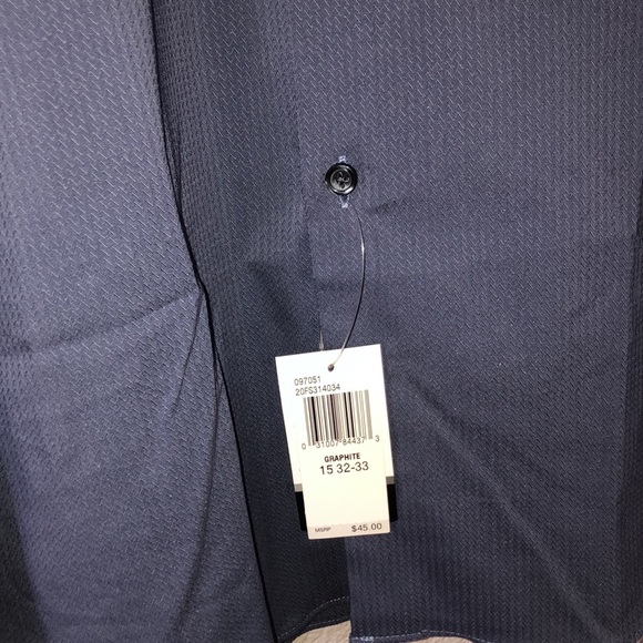 New Van Heusen long sleeve button up - Picture 4 of 5